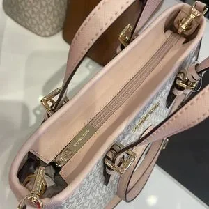 Michael Kors | Bags | Michael Kors Jet Set Travel Extrasmall